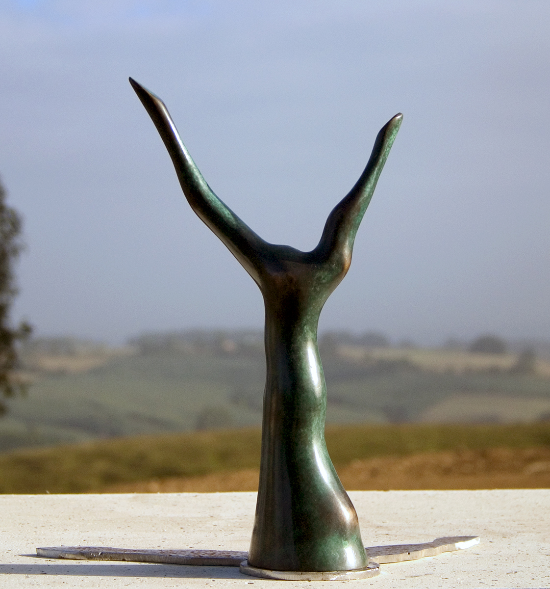 Dante Tree, 2003, sculpture by Adrian Mauriks.