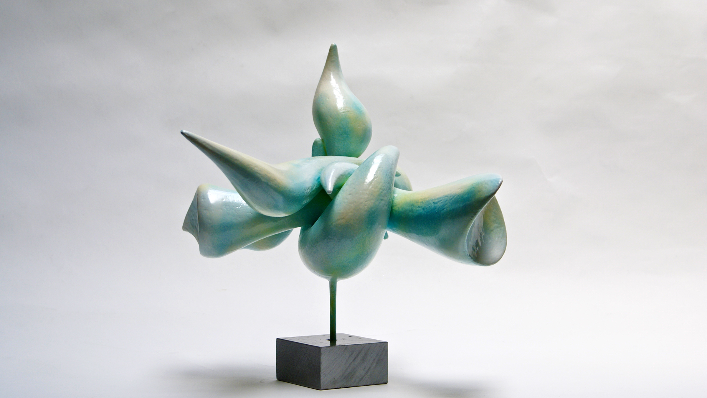 Knot, 2016, sculpture by Adrian Mauriks.