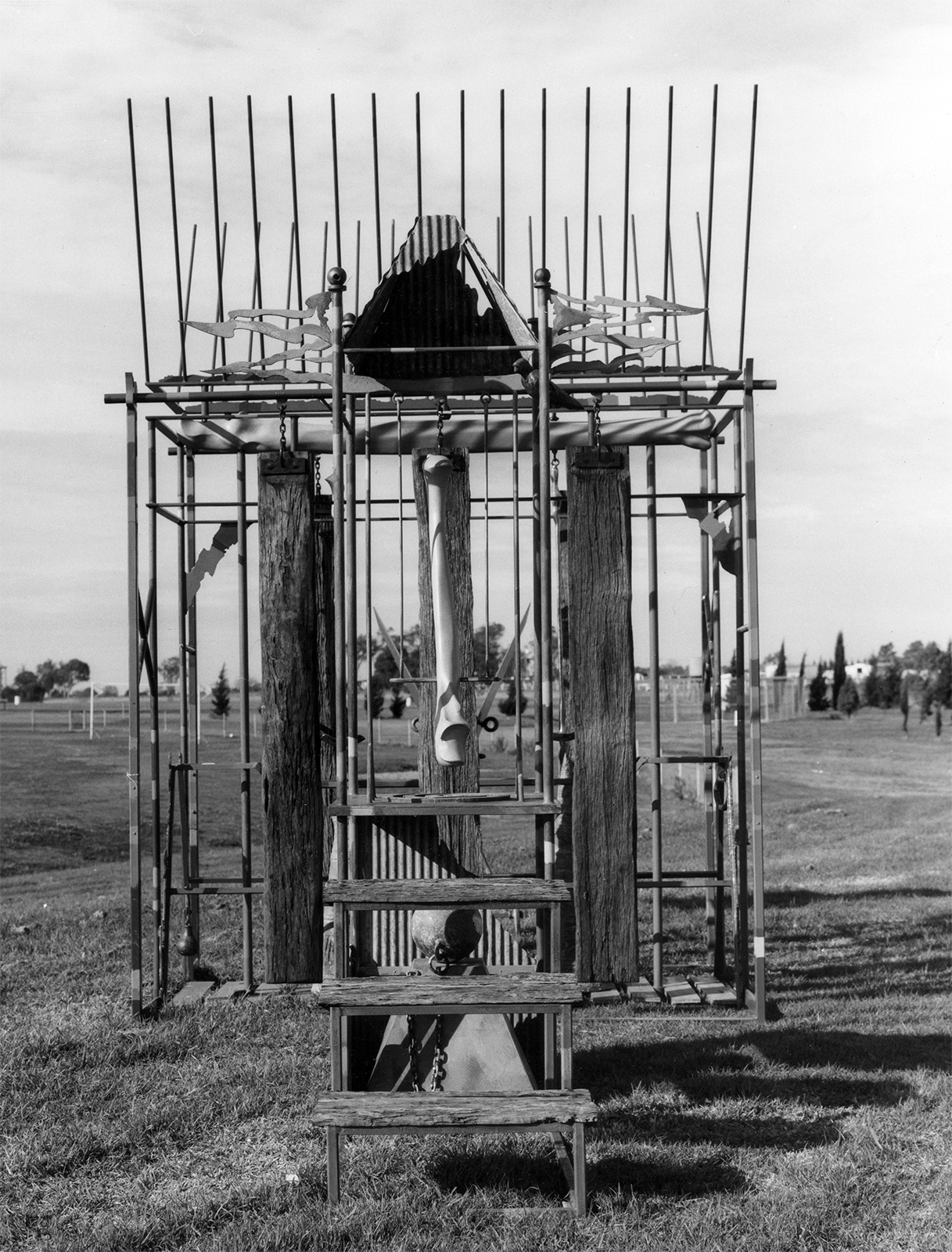 Meeting Place, 1985, sculpture by Adrian Mauriks.