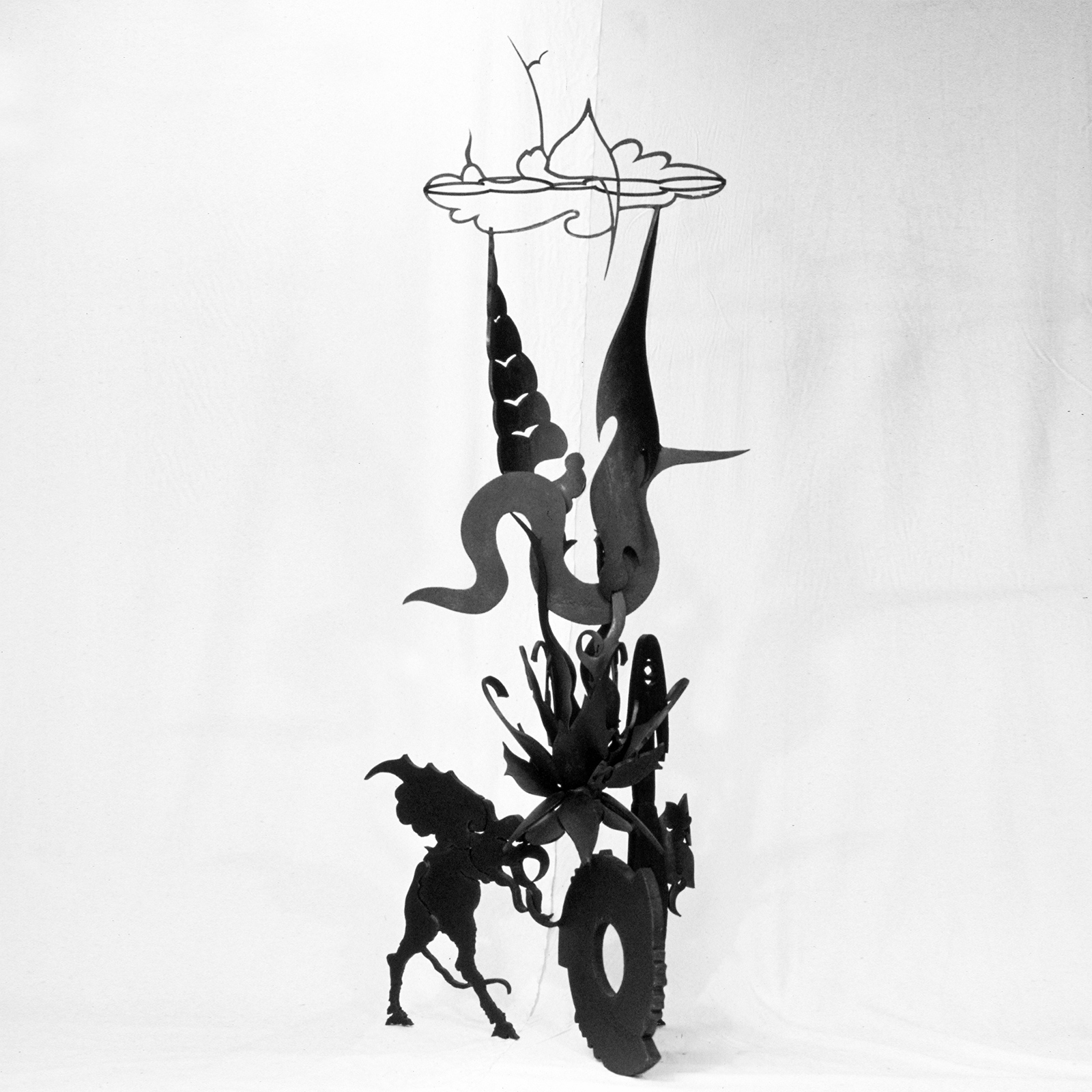 Opus 11, 1994, sculpture by Adrian Mauriks.