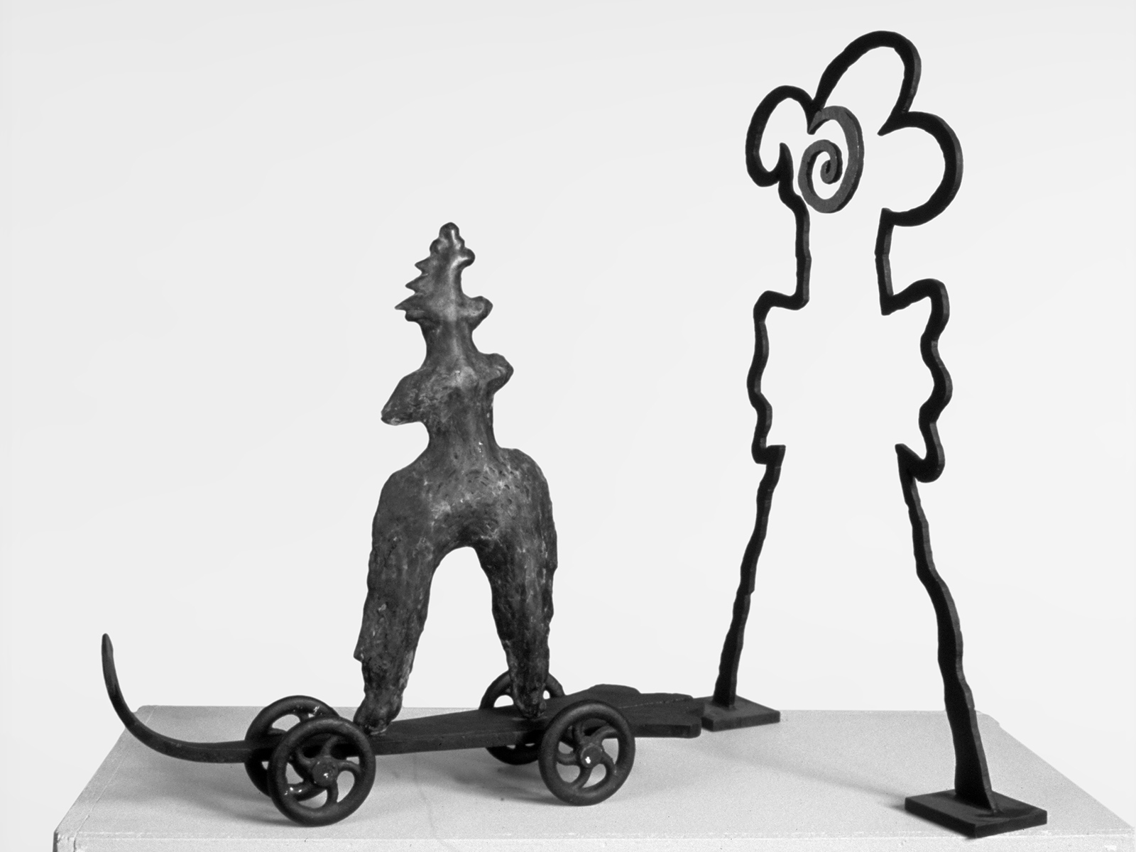 Threshold, 1992, sculpture by Adrian Mauriks.